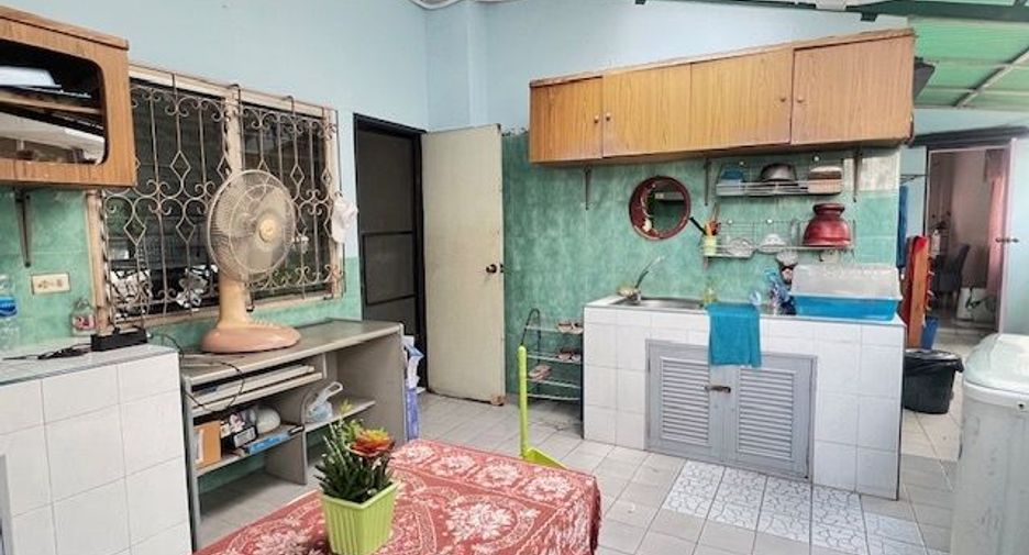 Продажа 37 спальни отель в Mueang Chiang Mai, Чианг Маи