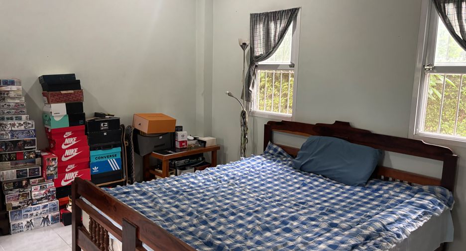 Casa en venta y en alquiler de 3 habitaciones en San Kamphaeng, Chiang Mai