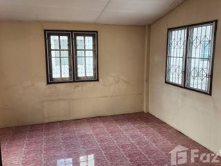 For rent 2 bedrooms townhouse in Khlong Sam Wa, Bangkok
