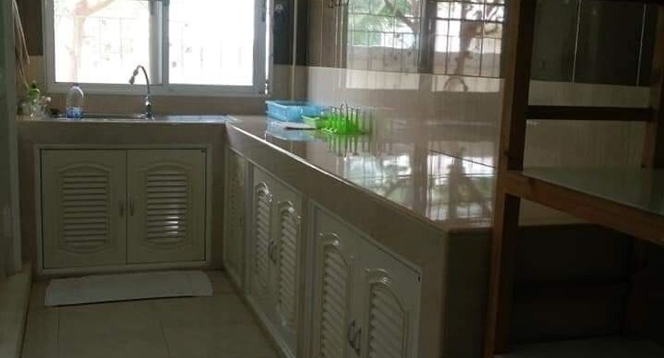 For sale 4 bedrooms house in Doi Saket, Chiang Mai