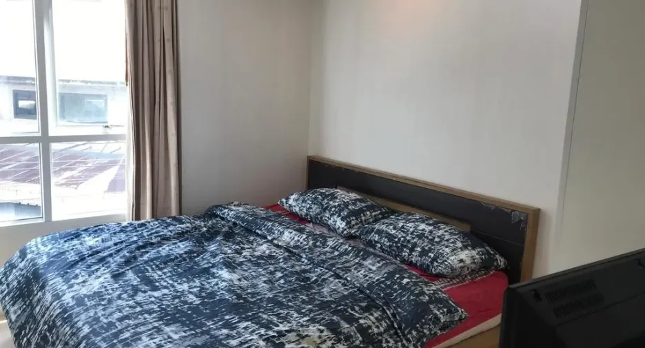 For sale 1 bed condo in Khlong Toei, Bangkok