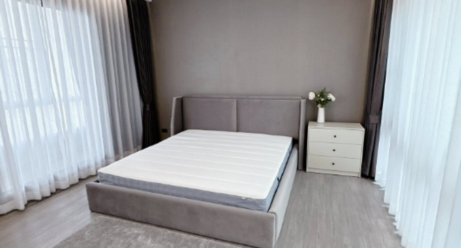 For sale and for rent 3 bedrooms house in Lat Phrao, Bangkok