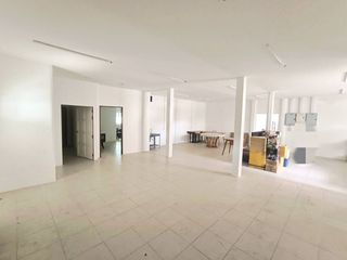For rent 4 bedrooms house in Mueang Chiang Mai, Chiang Mai