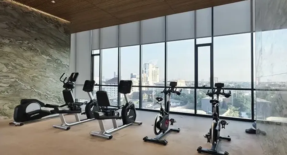 For sale 1 bed condo in Khlong Toei, Bangkok