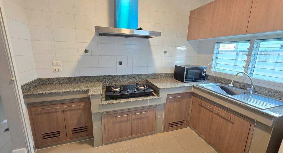 Haus zur Miete mit 3 Zimmer in Mueang Chiang Mai, Chiang Mai