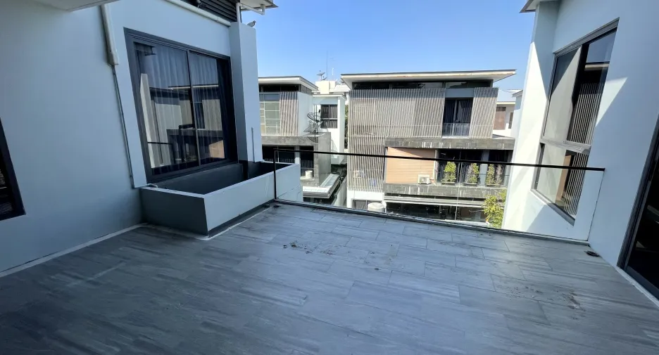 Haus zum Kauf und zur Miete mit 4 Zimmer in Wang Thonglang, Bangkok