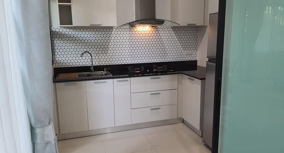 For sale and for rent 3 bedrooms townhouse in Mueang Chiang Mai, Chiang Mai