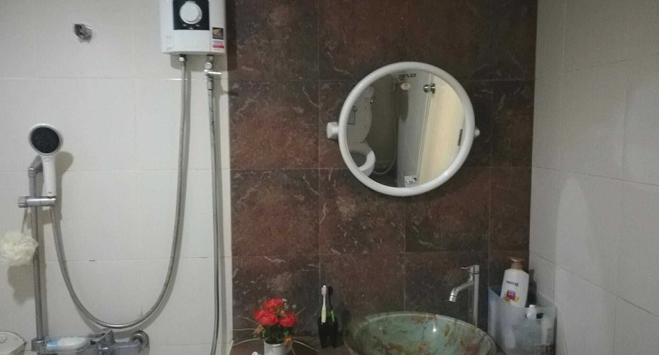 For sale studio condo in Taling Chan, Bangkok