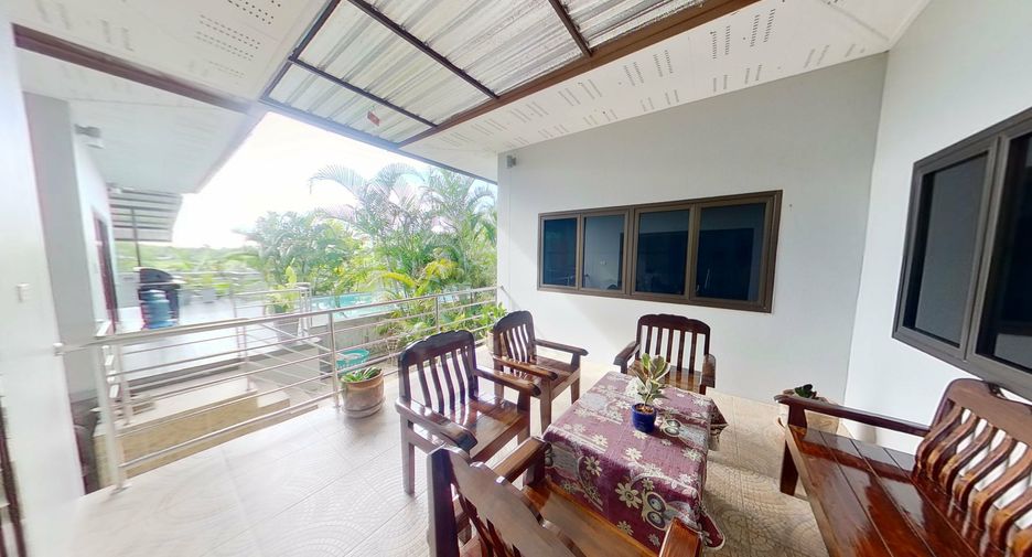 For sale 4 bedrooms house in San Kamphaeng, Chiang Mai