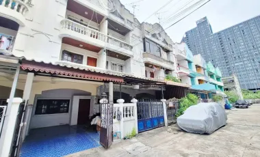 出售 4 卧室 联排别墅 在 Bang Na, 曼谷