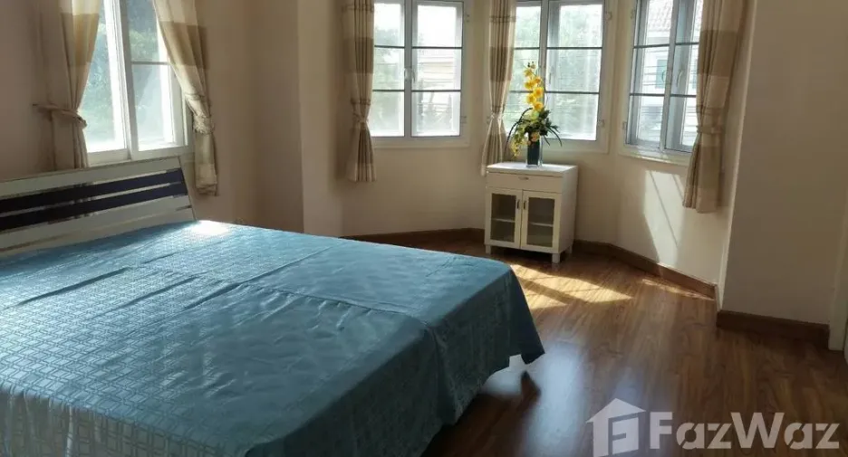 Casa en alquiler de 3 habitaciones en Mueang Chiang Mai, Chiang Mai