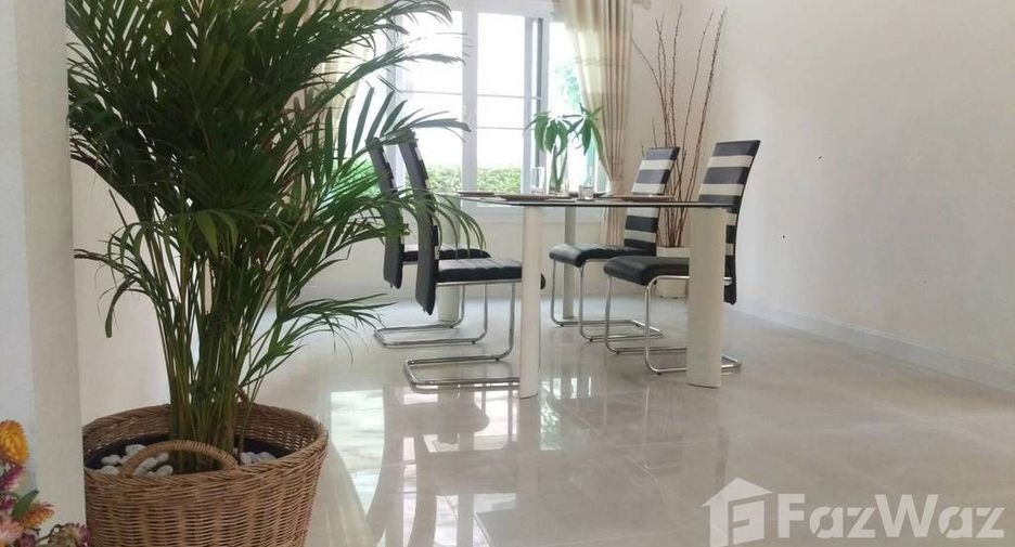 Casa en alquiler de 3 habitaciones en Mueang Chiang Mai, Chiang Mai