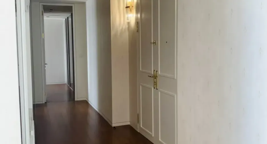 出售 和 出租 3 卧室 公寓 在 沙吞, 曼谷