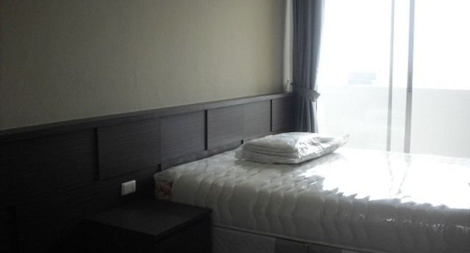 For sale and for rent 3 bedrooms condo in Watthana, Bangkok