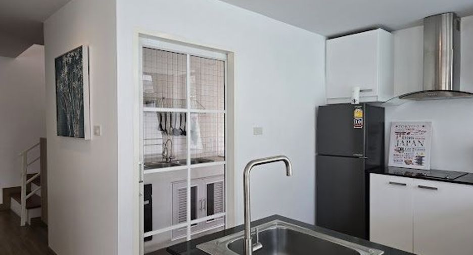 Villa zur Miete mit 4 Zimmer in Mueang Chiang Mai, Chiang Mai