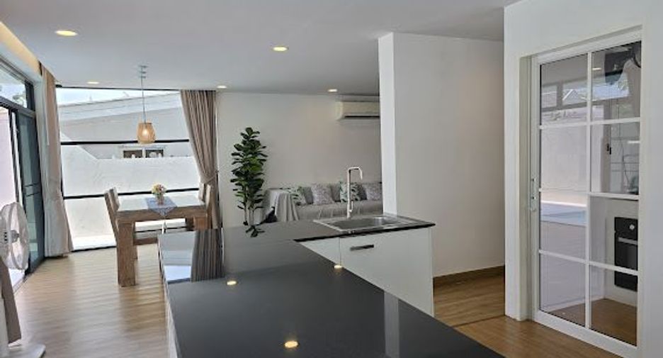 Villa zur Miete mit 4 Zimmer in Mueang Chiang Mai, Chiang Mai