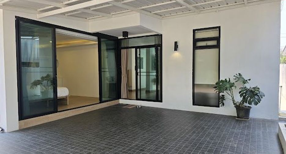 Villa zur Miete mit 4 Zimmer in Mueang Chiang Mai, Chiang Mai