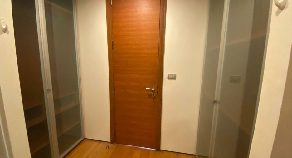 For sale and for rent 3 bedrooms condo in Khlong Toei, Bangkok