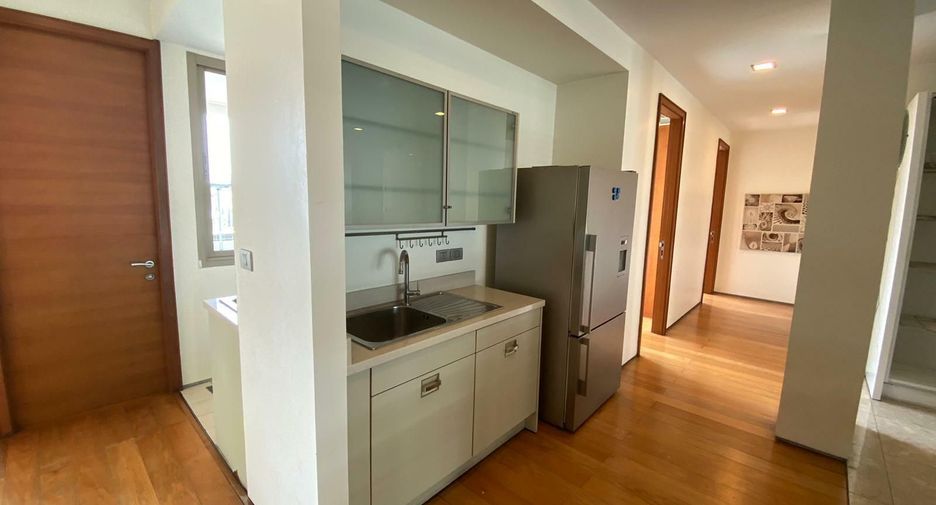 For sale and for rent 3 bedrooms condo in Khlong Toei, Bangkok