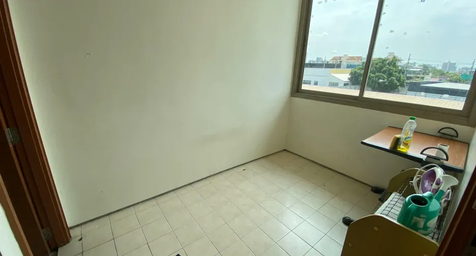 For sale and for rent 3 bedrooms condo in Khlong Toei, Bangkok