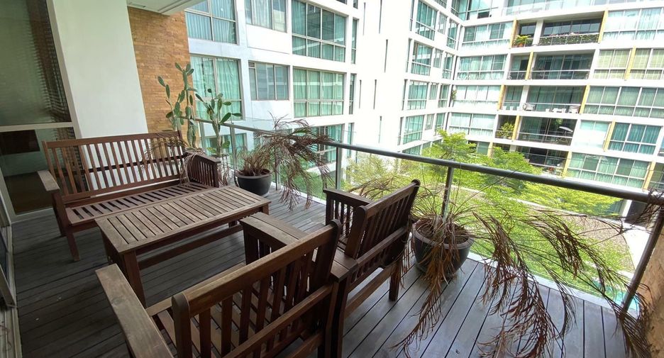 For sale and for rent 3 bedrooms condo in Khlong Toei, Bangkok