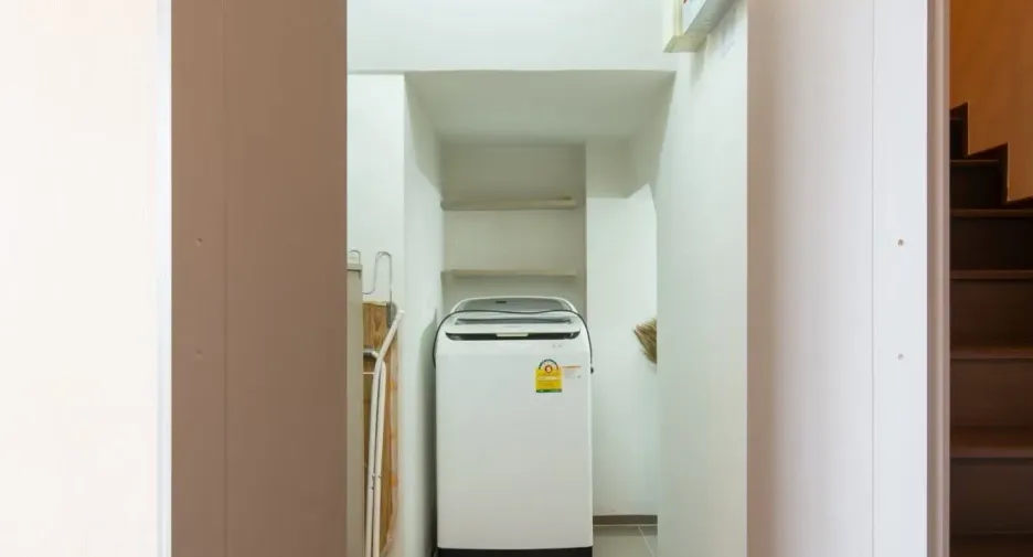 出售 2 卧室 公寓 在 Khlong San, 曼谷