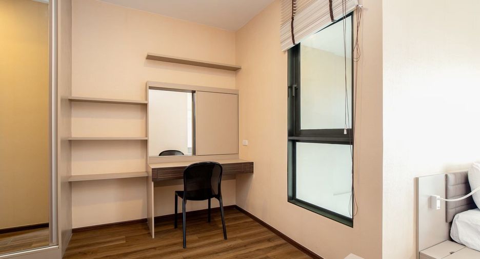 For sale 2 bedrooms condo in Khlong San, Bangkok