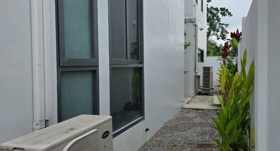For sale and for rent 3 bedrooms house in San Kamphaeng, Chiang Mai