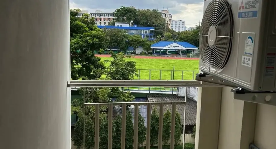 For rent 1 bed condo in Bang Kapi, Bangkok