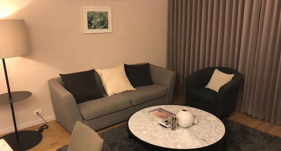 Condo en venta y en alquiler de 3 habitaciones en Yan Nawa, Bangkok