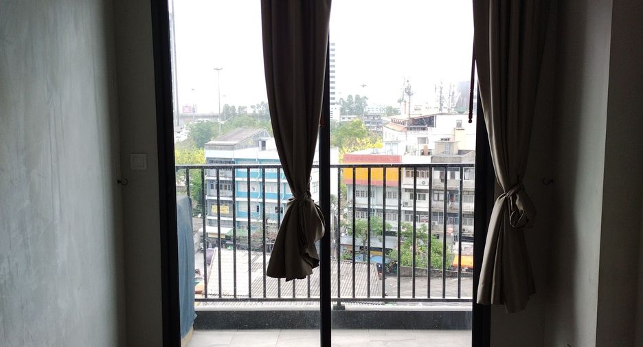 For sale 1 bed condo in Watthana, Bangkok