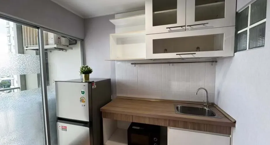For rent 1 bed condo in Khan Na Yao, Bangkok