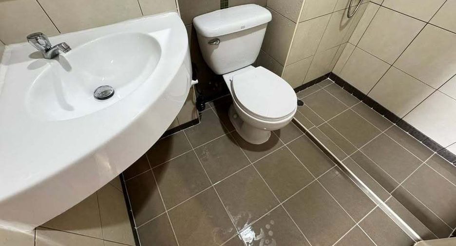 For rent 1 bed condo in Khan Na Yao, Bangkok