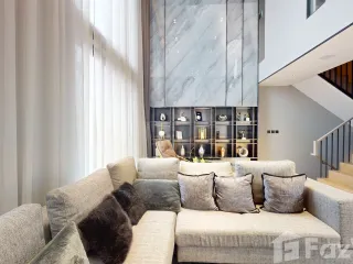 For sale 4 bedrooms townhouse in Din Daeng, Bangkok