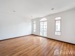 Reihenhaus zum Kauf mit 3 Zimmer in Chatuchak, Bangkok