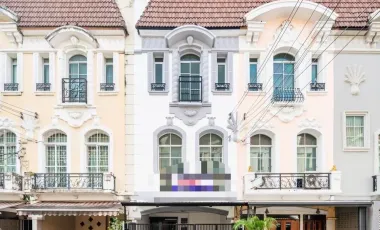 Продажа 3 спальни таунхаус в Чатучак, Бангкок