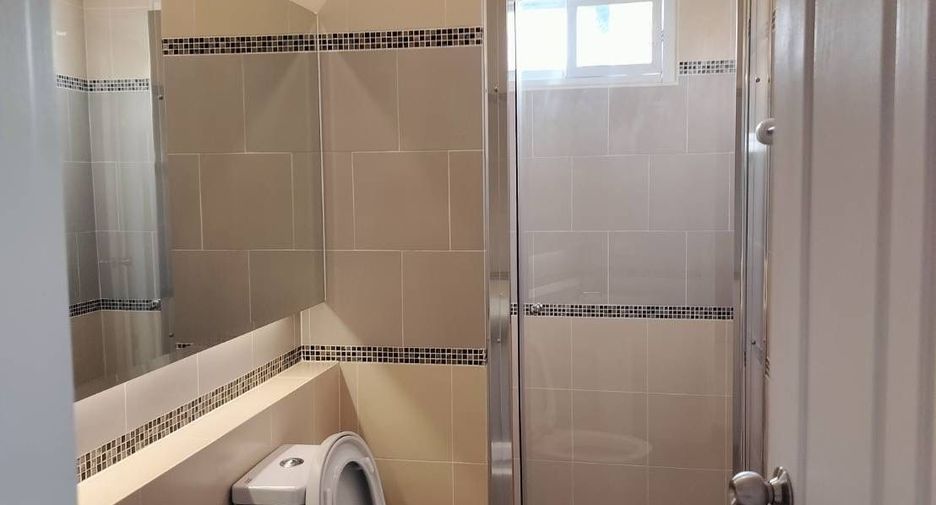 Продажа 4 спальни дом в Сарапхи, Чианг Маи