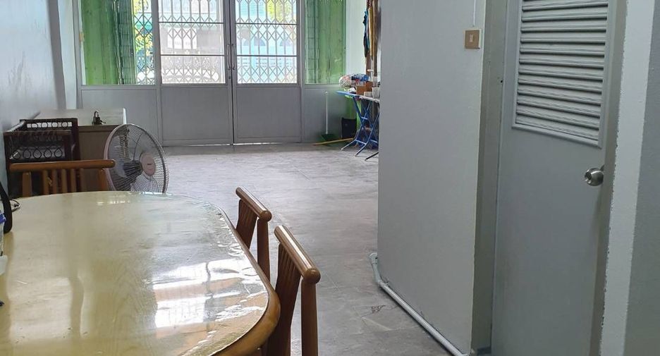 ให้เช่า 3 ห้องนอน ทาวน์เฮ้าส์ ใน ทุ่งครุ, กรุงเทพฯ
