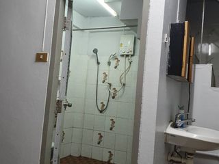 Casa adosada en alquiler de 3 habitaciones en Thung Khru, Bangkok