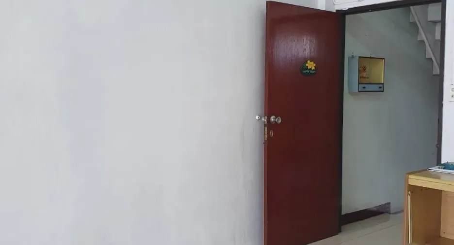 For rent 3 bedrooms townhouse in Thung Khru, Bangkok