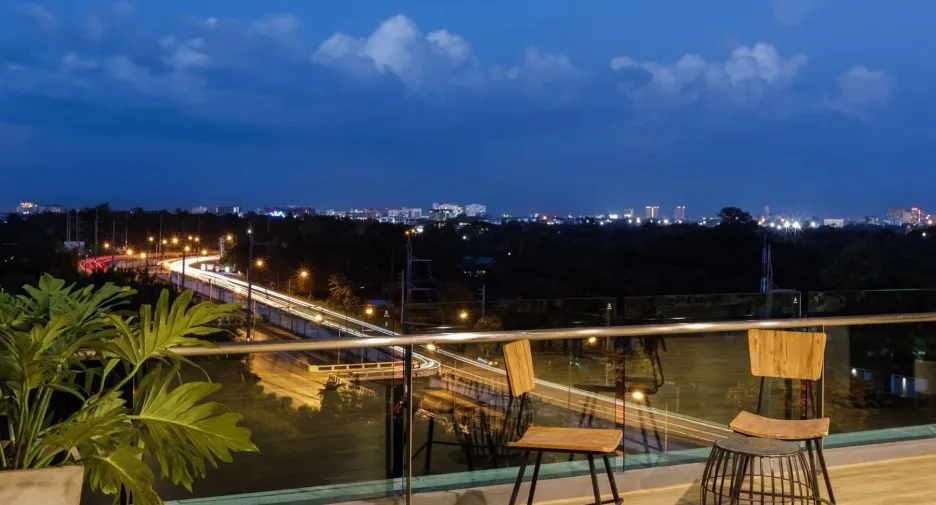 Condo en alquiler de 2 habitaciones en Mueang Chiang Mai, Chiang Mai