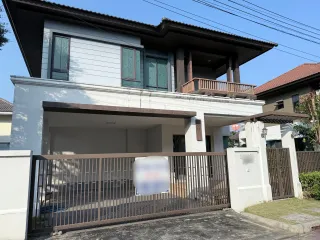 出售 3 卧室 独立屋 在 San Sai, Chiang Mai