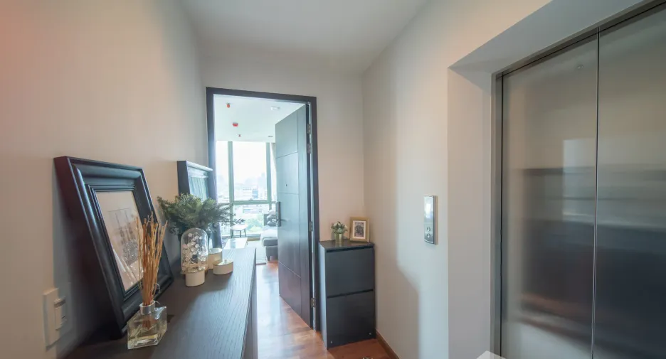 À vendre studio condo à Pathum Wan, Bangkok