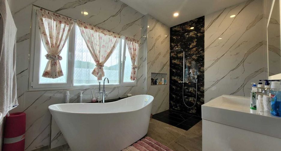 For sale 3 bedrooms house in Mae On, Chiang Mai