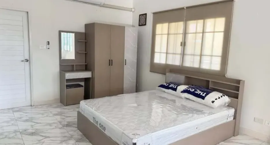 À vendre et à louer 4 chambres maison à Hang Dong, Chiang Mai