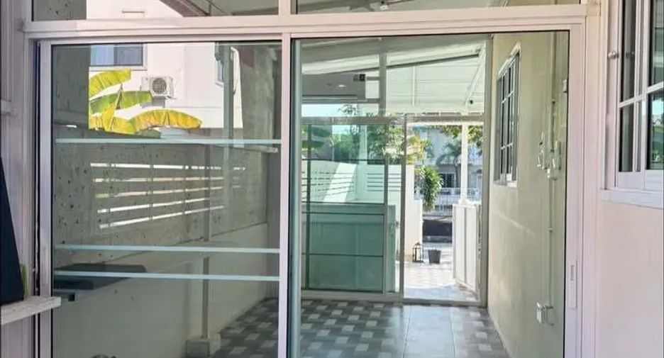 À vendre et à louer 4 chambres maison à Hang Dong, Chiang Mai