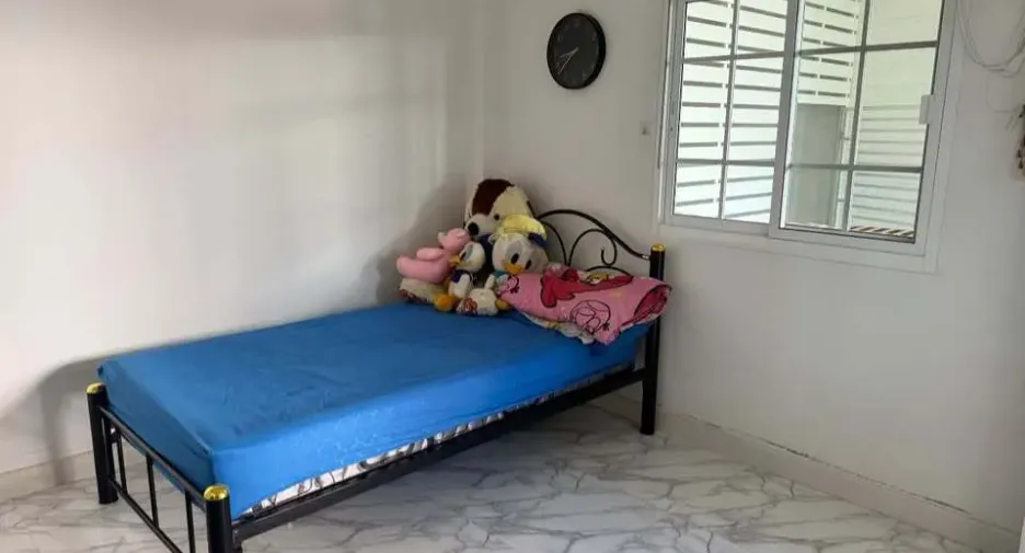 À vendre et à louer 4 chambres maison à Hang Dong, Chiang Mai