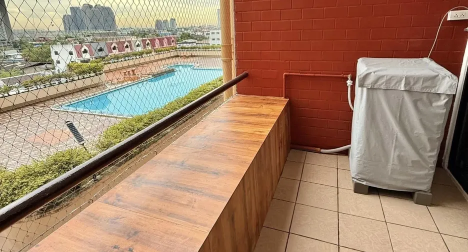 For rent 1 bed condo in Bang Na, Bangkok