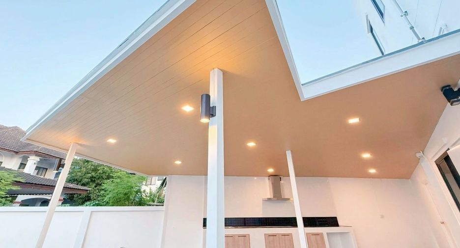 Villa en venta y en alquiler de 4 habitaciones en Mueang Chiang Mai, Chiang Mai