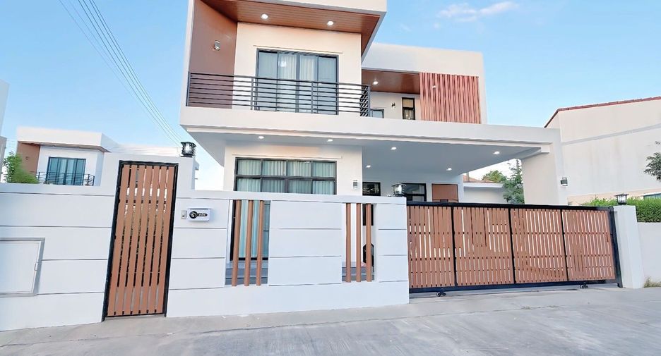 Villa en venta y en alquiler de 4 habitaciones en Mueang Chiang Mai, Chiang Mai